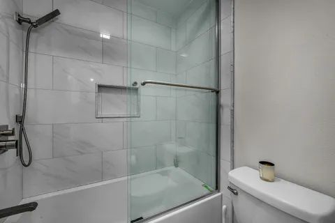 $650,000 | 11645 Montana Avenue, Unit 107, Los Angeles, CA 90049