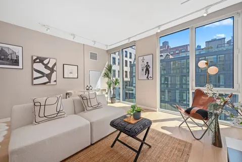 $735,000 | 540 West 49th Street, Unit 609N | Hell's Kitchen