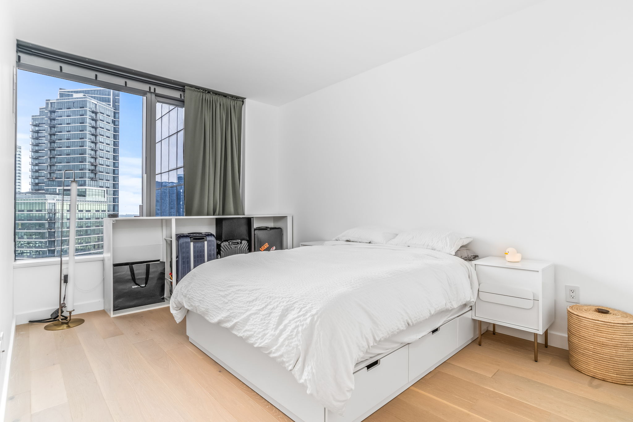 3 Court Square, Unit 3504 Queens, NY 11101 - Photo 13 of 22
