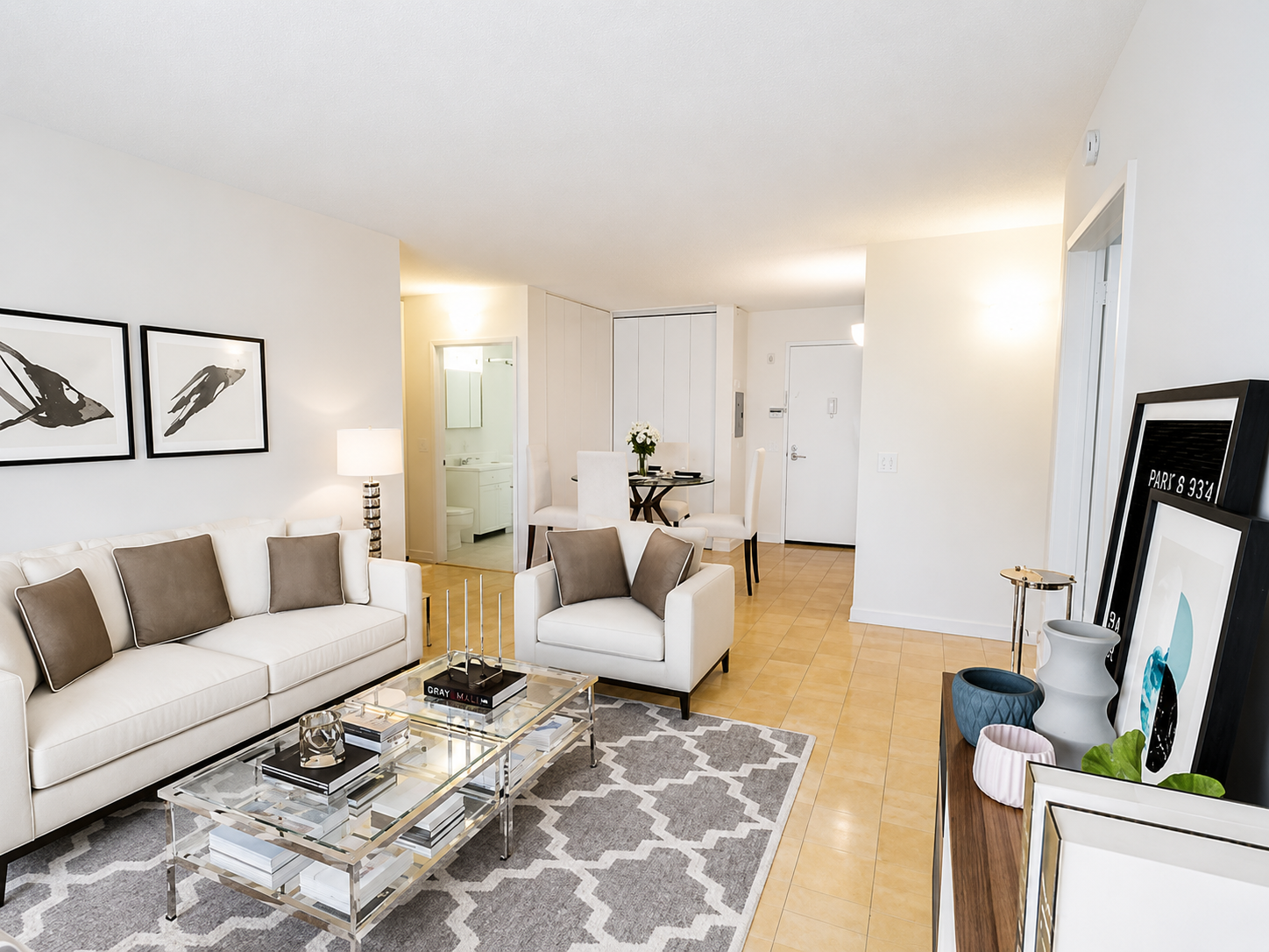 321 West 54th Street, Unit 404 Manhattan, NY 10019 - Photo 2 of 7