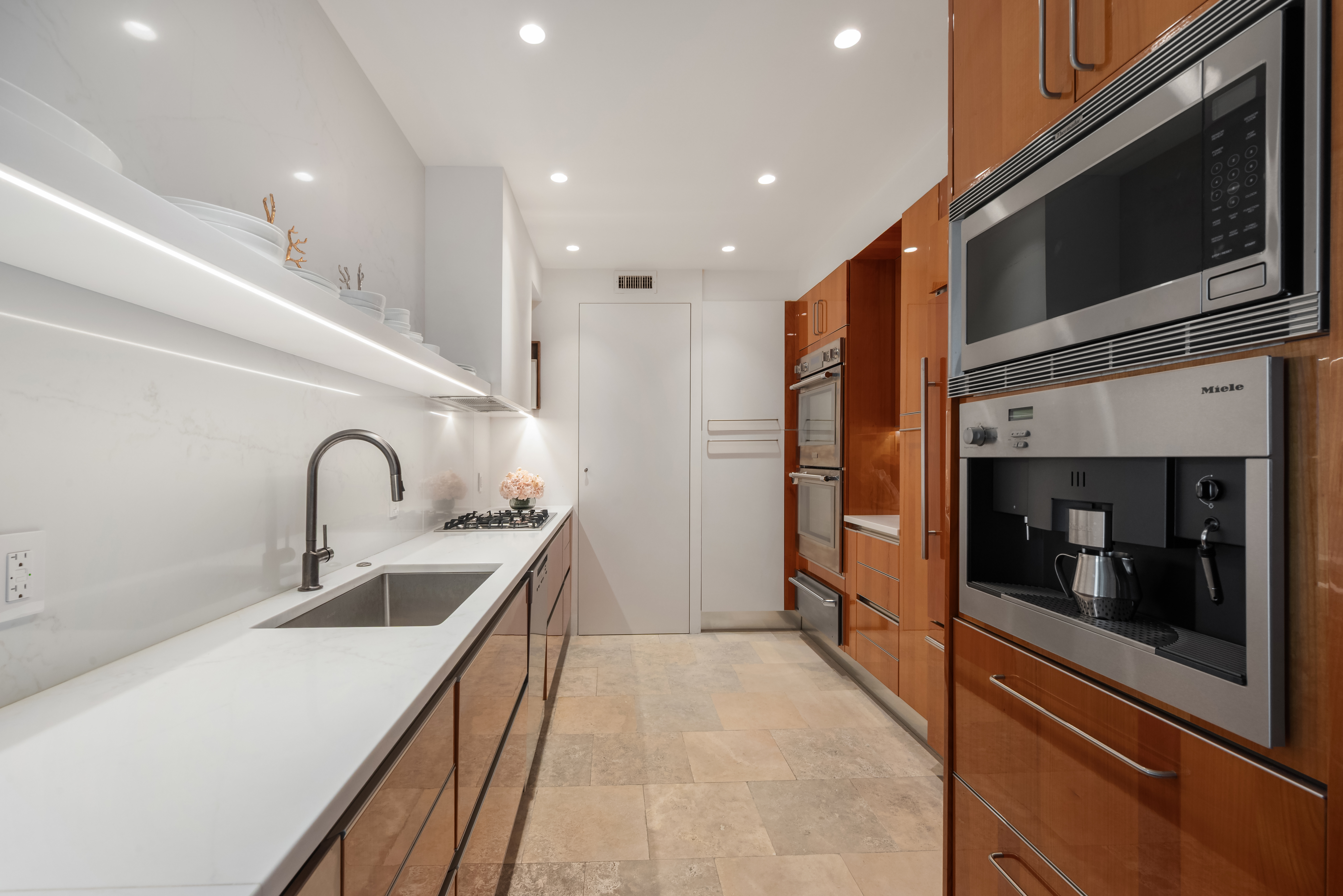 106 Central Park South, Unit 26A Manhattan, NY 10019 - Photo 5 of 16 Gallery Image 5