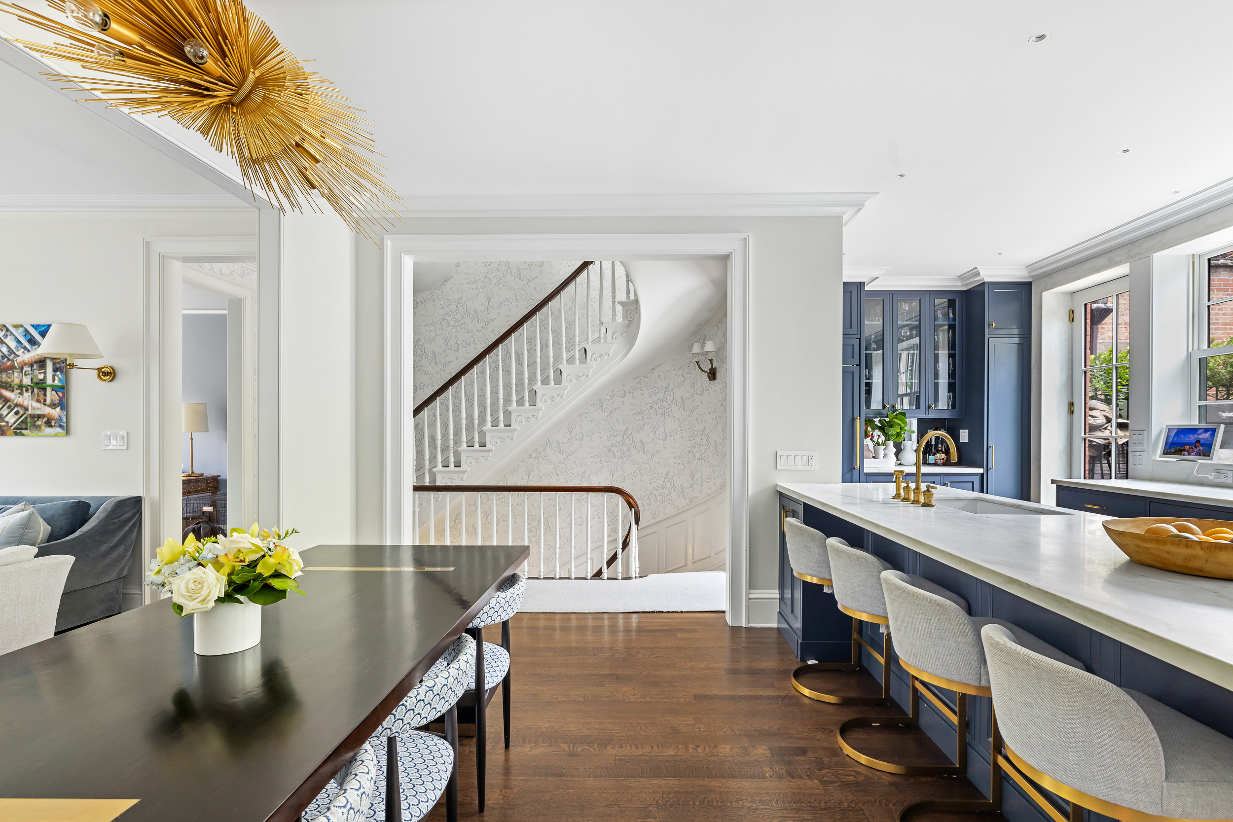 13 Garden Place, Unit B Brooklyn, NY 11201 - Photo 4 of 22 a dining room with furniture and a table