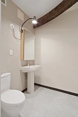 37 Bridge Street, Unit 2E Brooklyn, NY 11201 - Photo 11 of 19