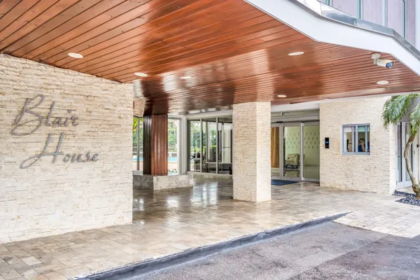 $685,000 | 9102 West Bay Harbor Drive, Unit 3C, Bay Harbor Islands, FL 33154