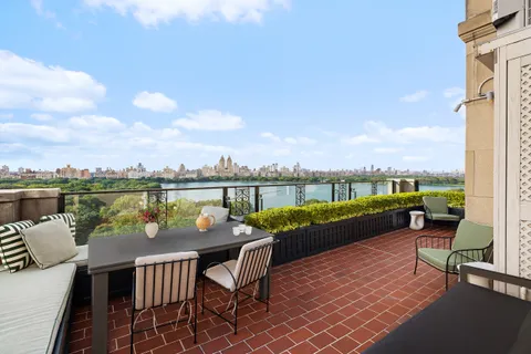 $35,000,000 | 1040 5th Avenue, Unit 16 | Upper East Side