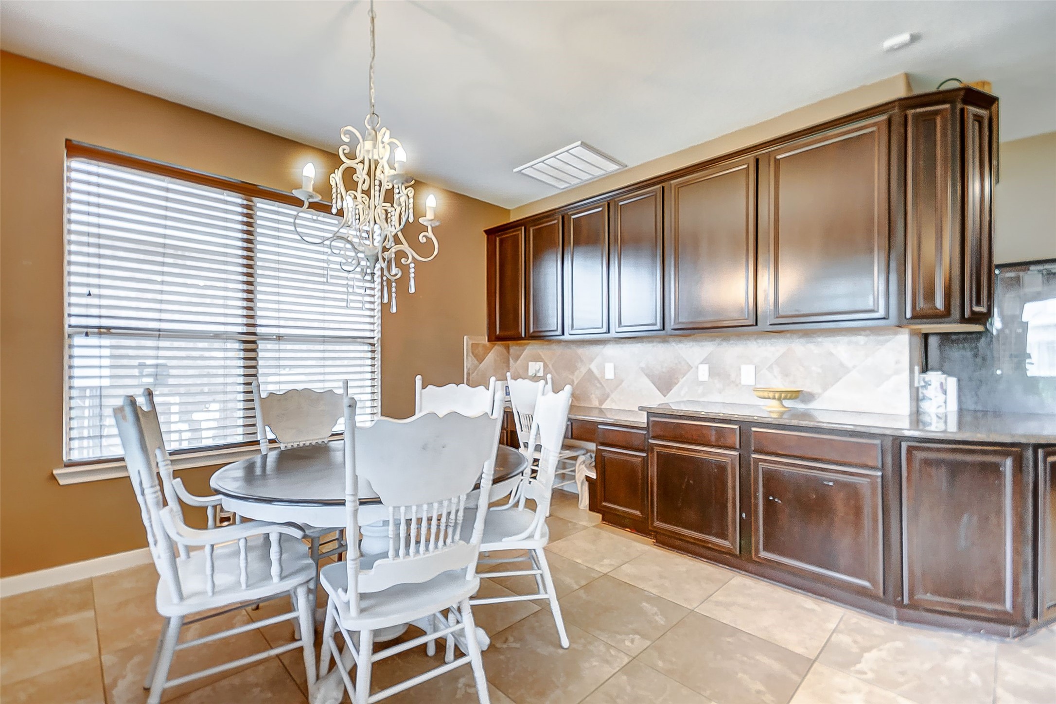13407 Douglas Lake Road Houston, TX 77044 - Photo 12 of 29