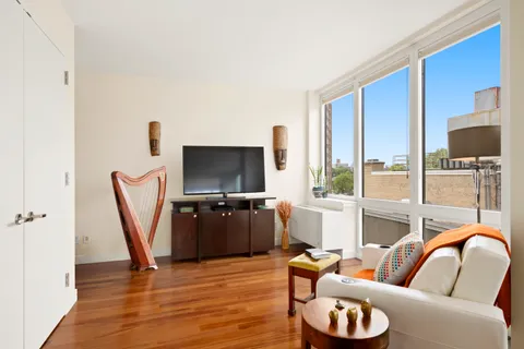 $1,250,000 | 640 West 237th Street, Unit 4C | Riverdale