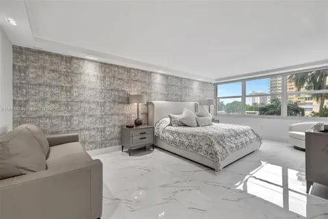 $1,100,000 | 2751 South Ocean Drive, Unit 404N, Hollywood, FL 33019