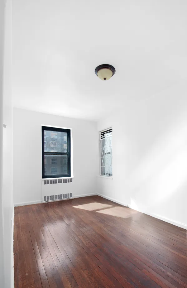 $4,000 | 315 East 56th Street, Unit 5H | Sutton Place