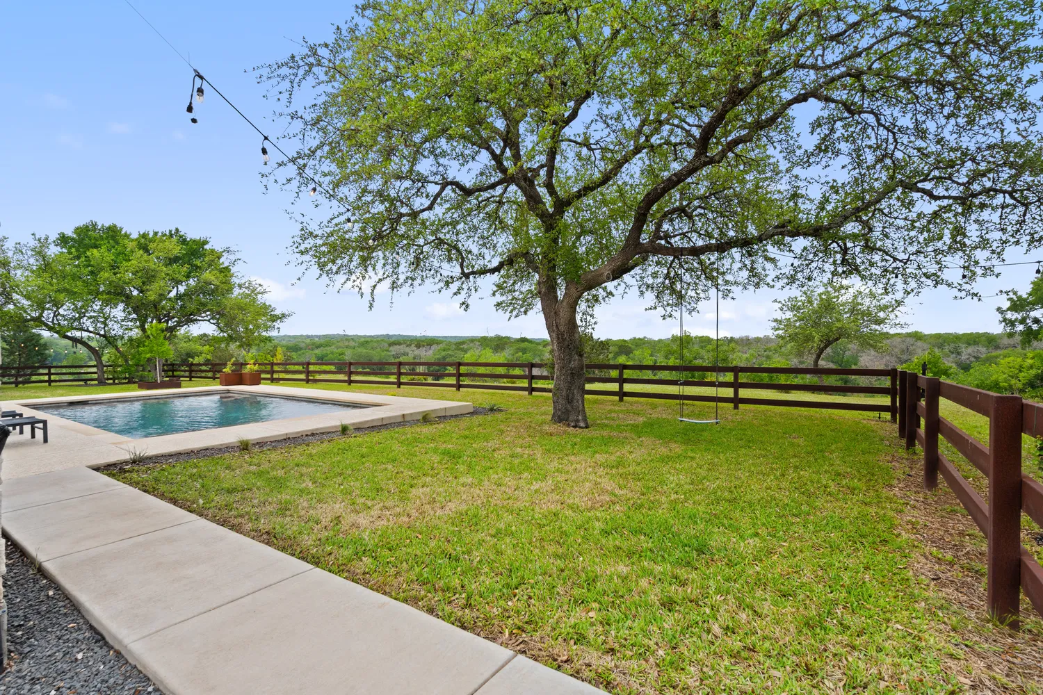$1,875,000 | 3921 County Road 258, Liberty Hill, TX 78642