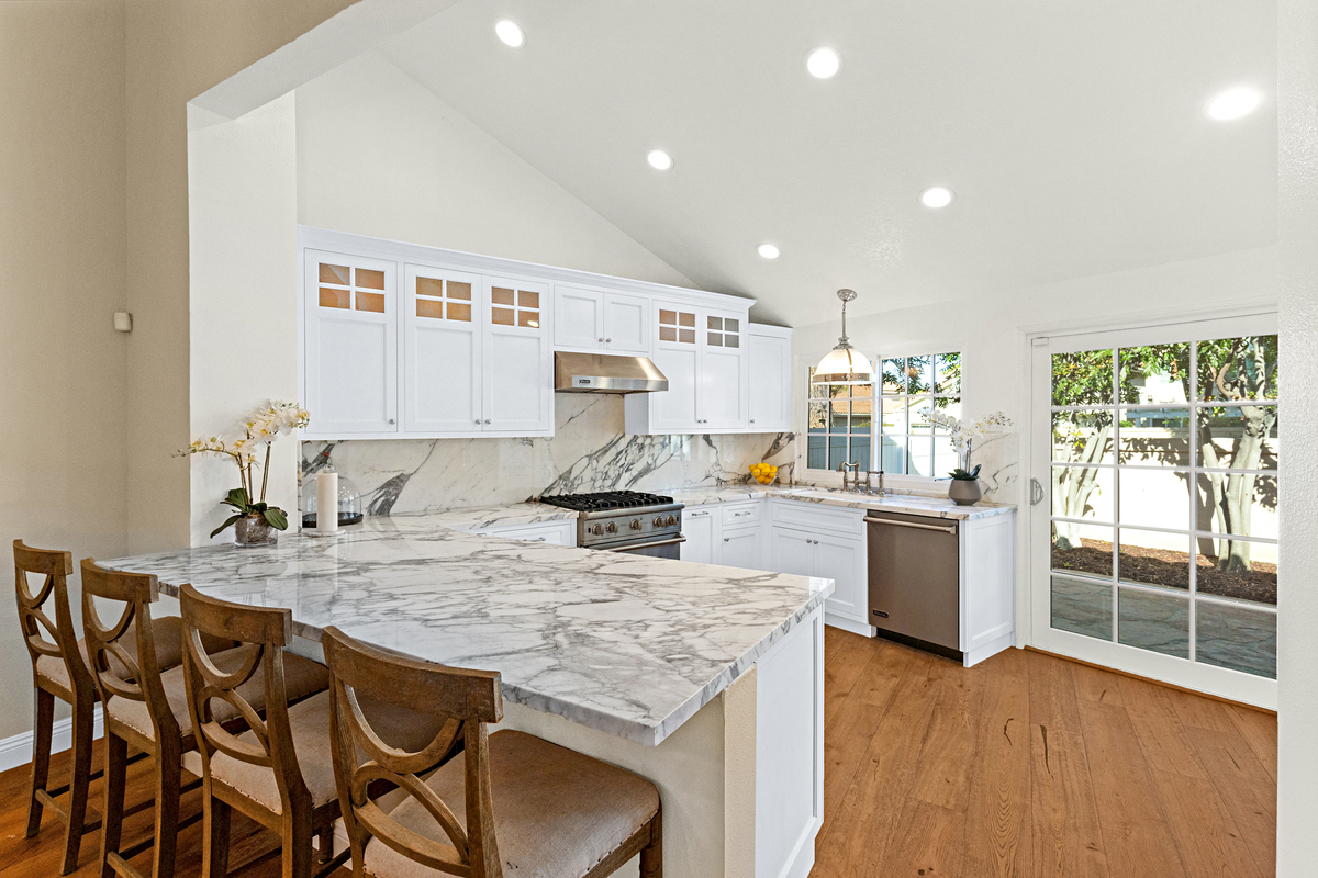 3 Del Perlatto Irvine, CA 92614 - Photo 2 of 13