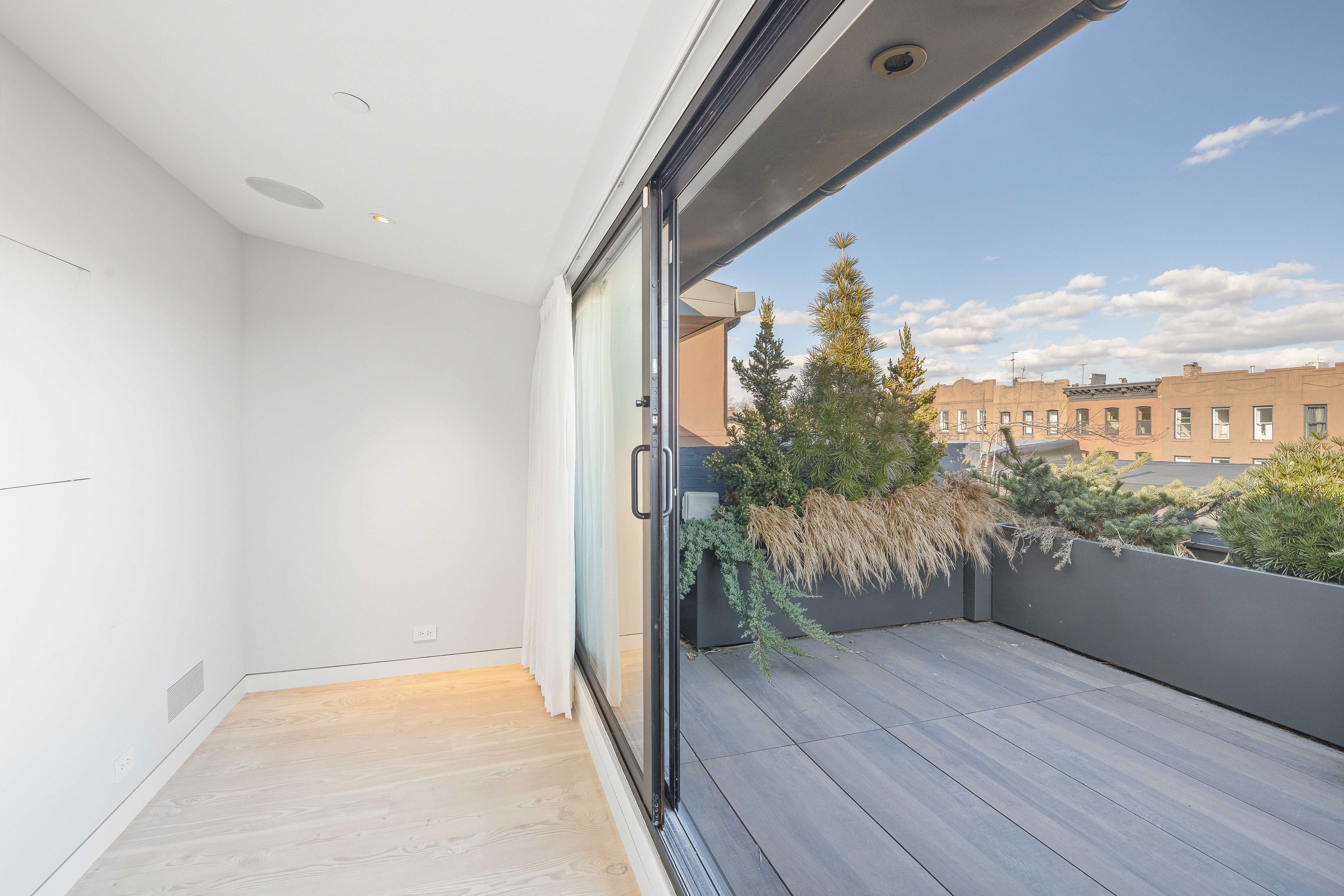 288 Carroll Street Brooklyn, NY 11231 - Photo 15 of 17