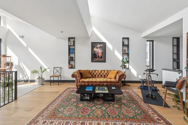 $3,750,000 | 207 South 24th Street, Philadelphia, PA 19103