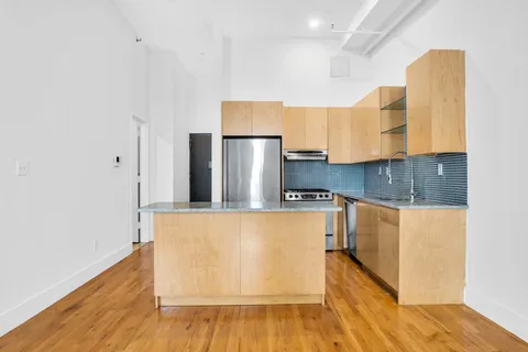$849,000 | 91 Grand Avenue, Unit 3G | Clinton Hill