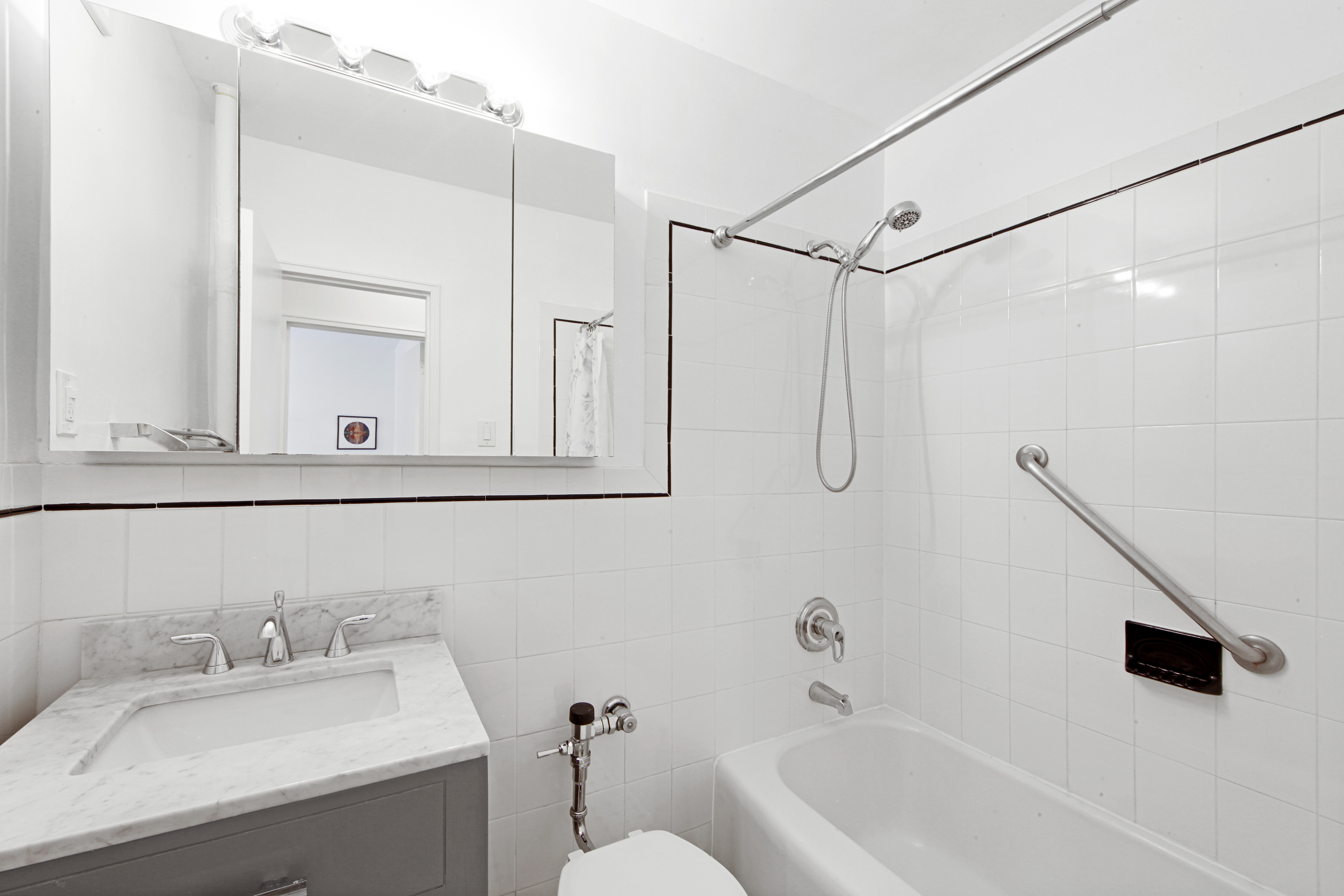 9201 Shore Road, Unit B305 Brooklyn, NY 11209 - Photo 8 of 12 Gallery Image 8
