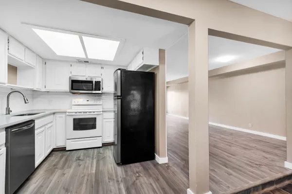 $435,000 | 3607 Las Colinas Drive, Unit B, Austin, TX 78731