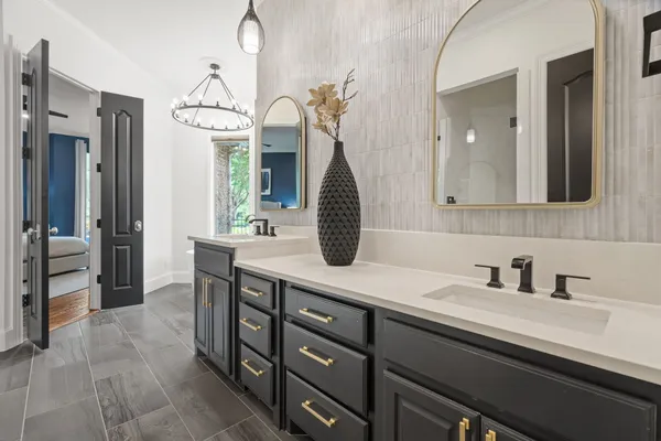 $1,075,000 | 533 Loma Vista Drive, Heath, TX 75032