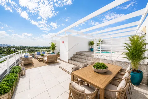 $1,445,000 | 6580 Indian Creek Drive, Unit 601, Miami Beach, FL 33141