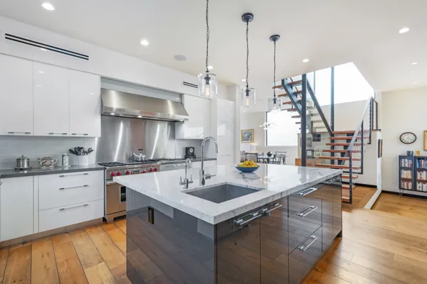 $3,825,000 | 2325 Cloy Avenue, Venice, CA 90291