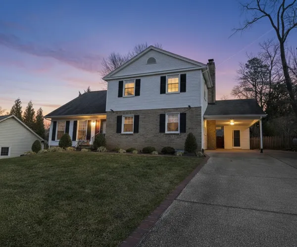 $1,355,000 | 1743 Lockerbie Lane, Vienna, VA 22182