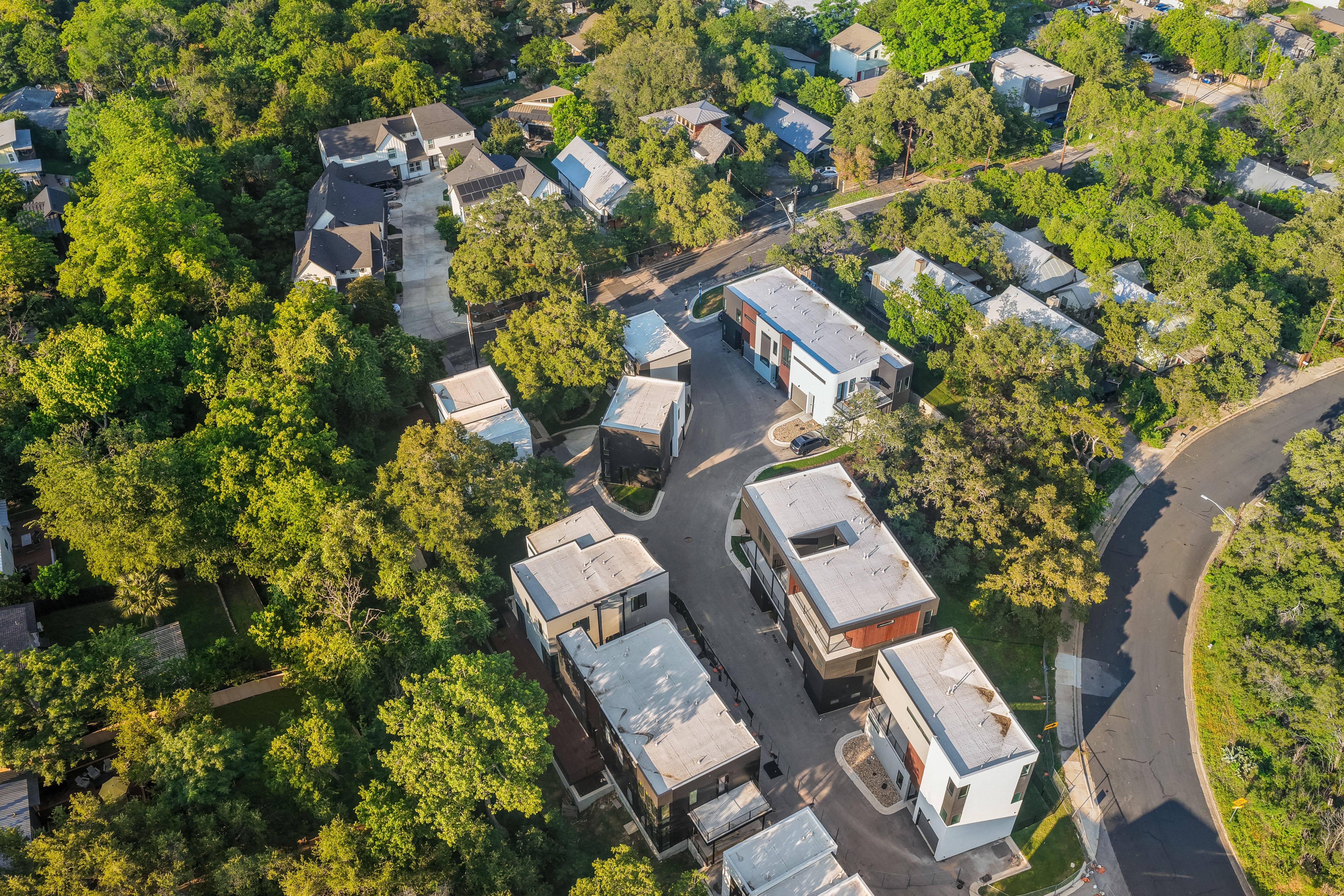 219 Lessin Lane, Unit 15 Austin, TX 78704 - Photo 51 of 53 Gallery Image 51
