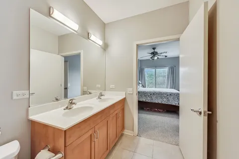 $340,000 | 1155 West Roosevelt Road, Unit 304, Chicago, IL 60608