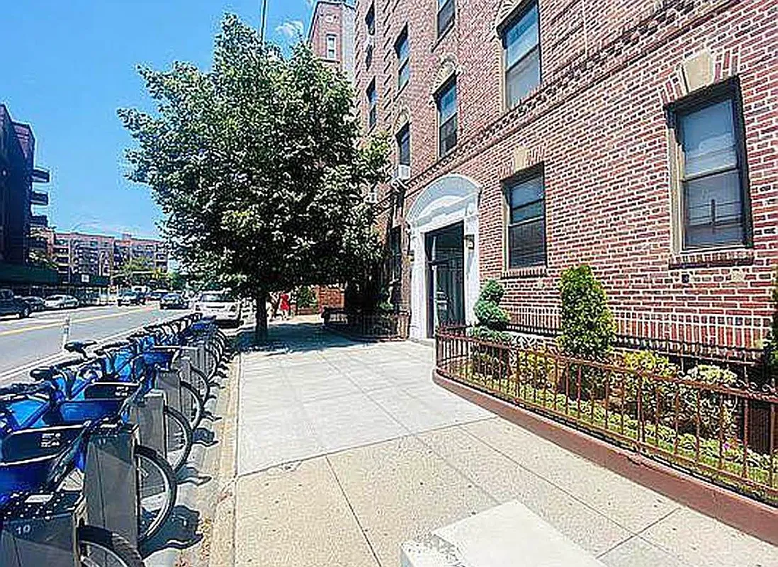 625 Caton Avenue, Unit 4E Brooklyn, NY 11218 - Photo 11 of 12 a view of house with patio