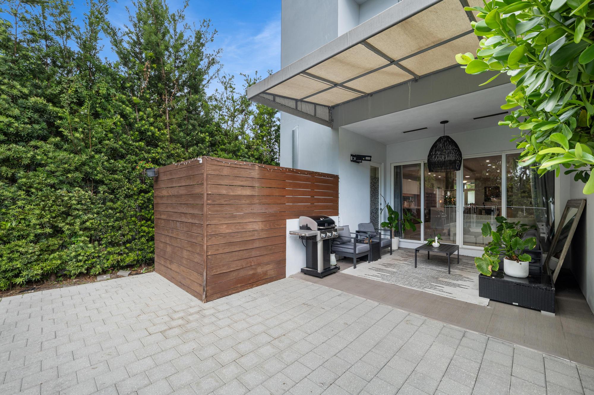 3448 Southwest 23rd Street Miami, FL 33145 - Photo 36 of 41 Gallery Image 36