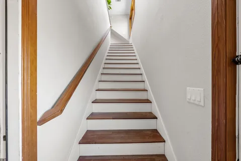 $1,375,000 | 10512 Lake Park Drive, Dripping Springs, TX 78620