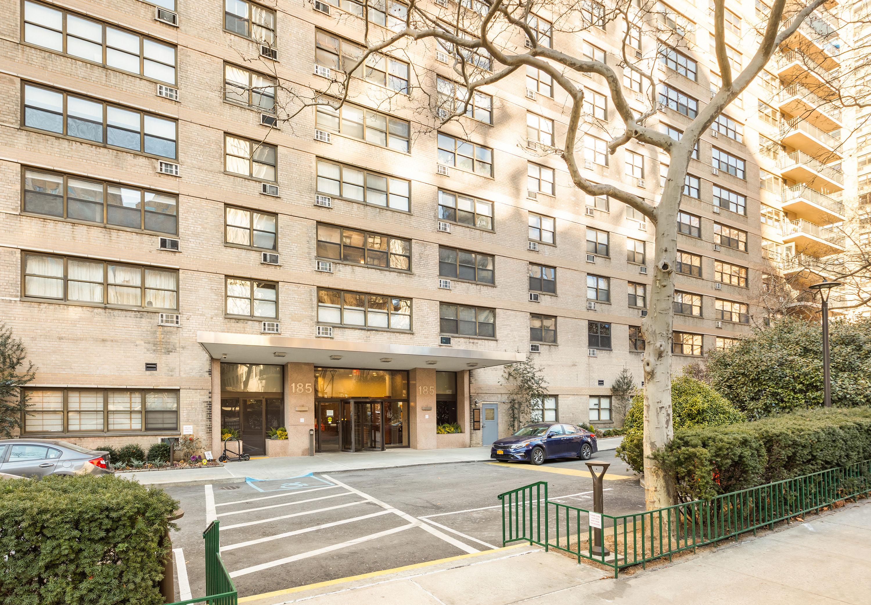 185 West End Avenue, Unit 24H Manhattan, NY 10023 - Photo 8 of 10 front view of a brick building