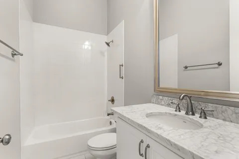 $569,500 | 10733 Spring Fest Lane, Baton Rouge, LA 70810