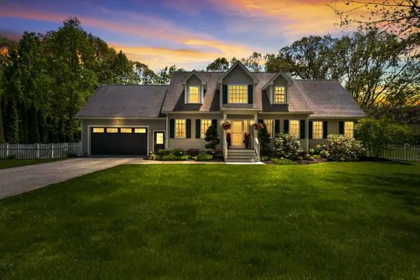 Contact Agent | 5 Jamaica Lane, Haverhill, MA 01830