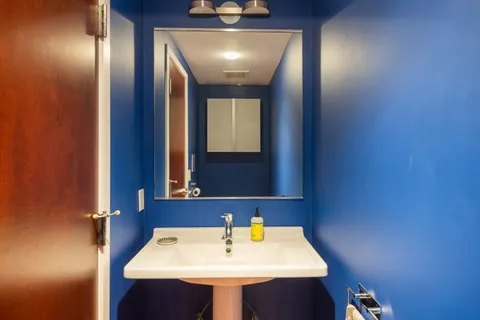 $4,000,000 | 10 Newell Street, Cambridge, MA 02140