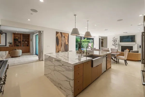 $4,100,000 | Laurel Canyon Road, Los Angeles, CA 90046