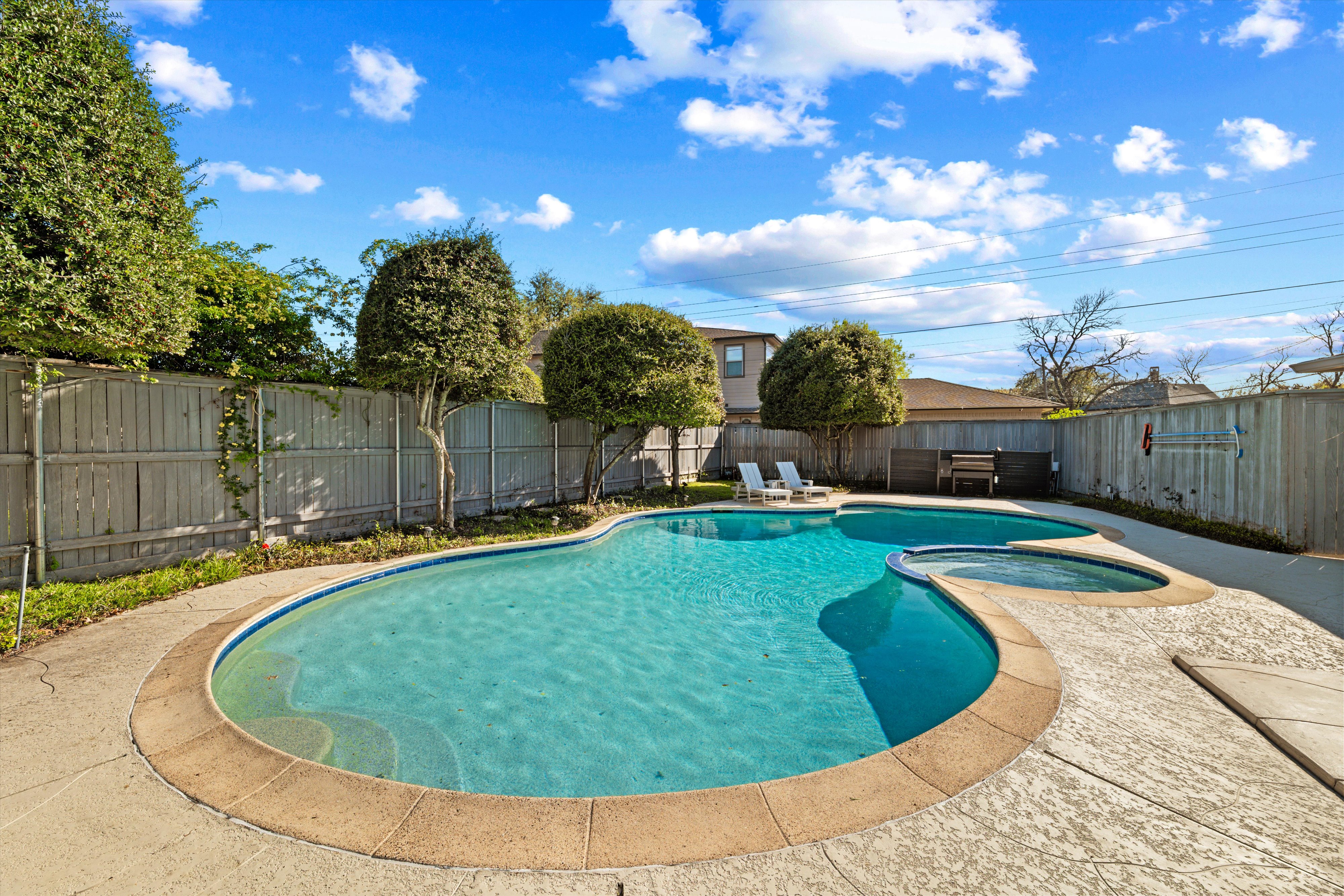 10717 Ferndale Road Dallas, TX 75238 - Photo 36 of 42