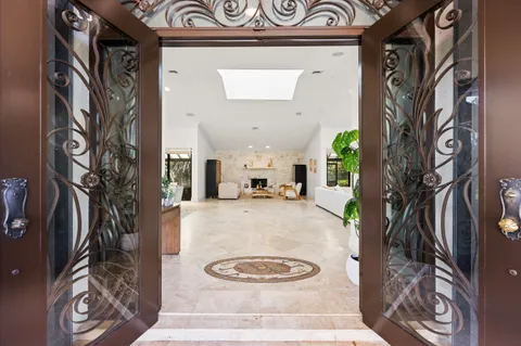 $2,300,000 | 18950 Southwest 59th Street, Southwest Ranches, FL 33332