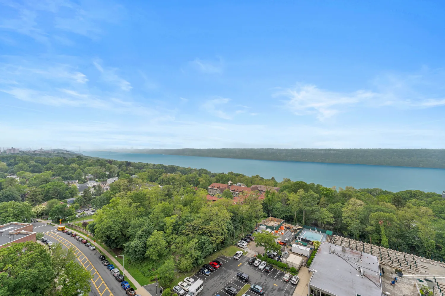$369,000 | 5700 Arlington Avenue, Unit 20K | North Riverdale