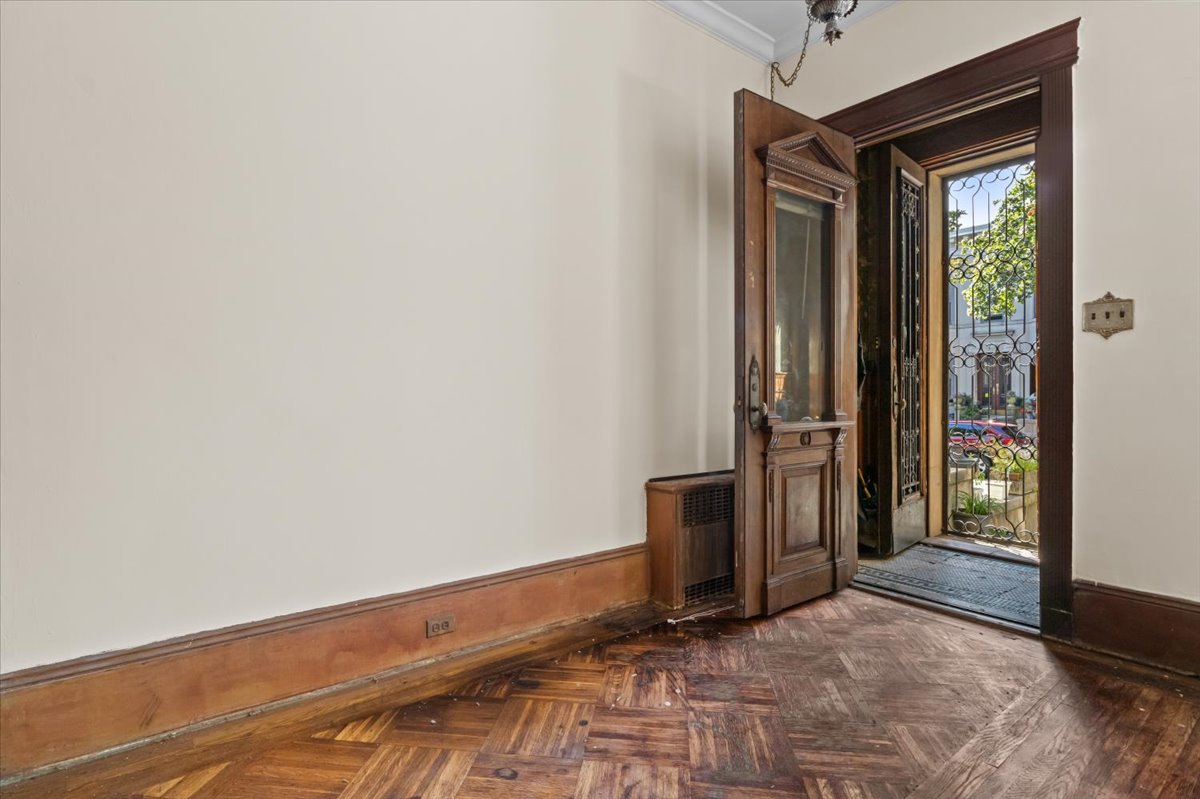 145 Maple Street Brooklyn, NY 11225 - Photo 4 of 18