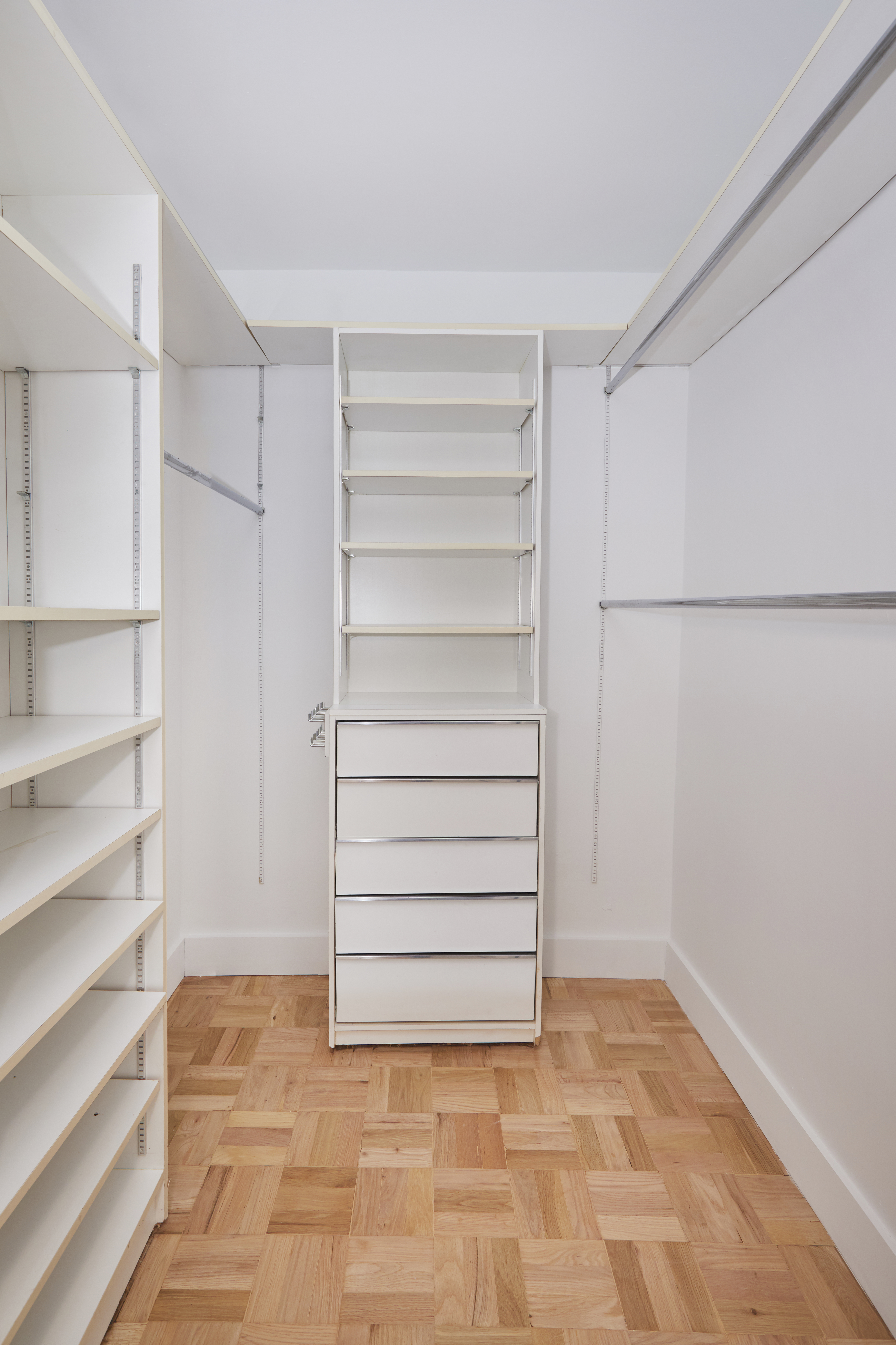340 East 64th Street, Unit 5B Manhattan, NY 10065 - Photo 8 of 20 Gallery Image 8