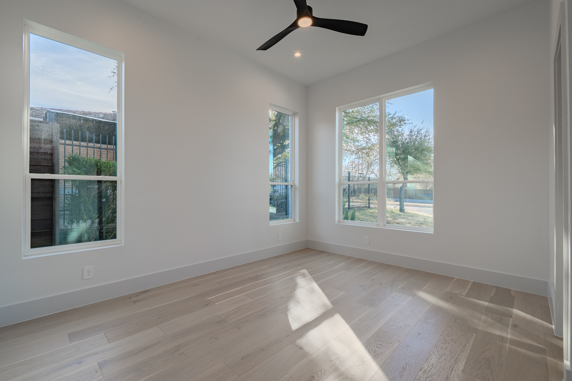 11232 Hillcrest Road Dallas, TX 75230 - Photo 31 of 72