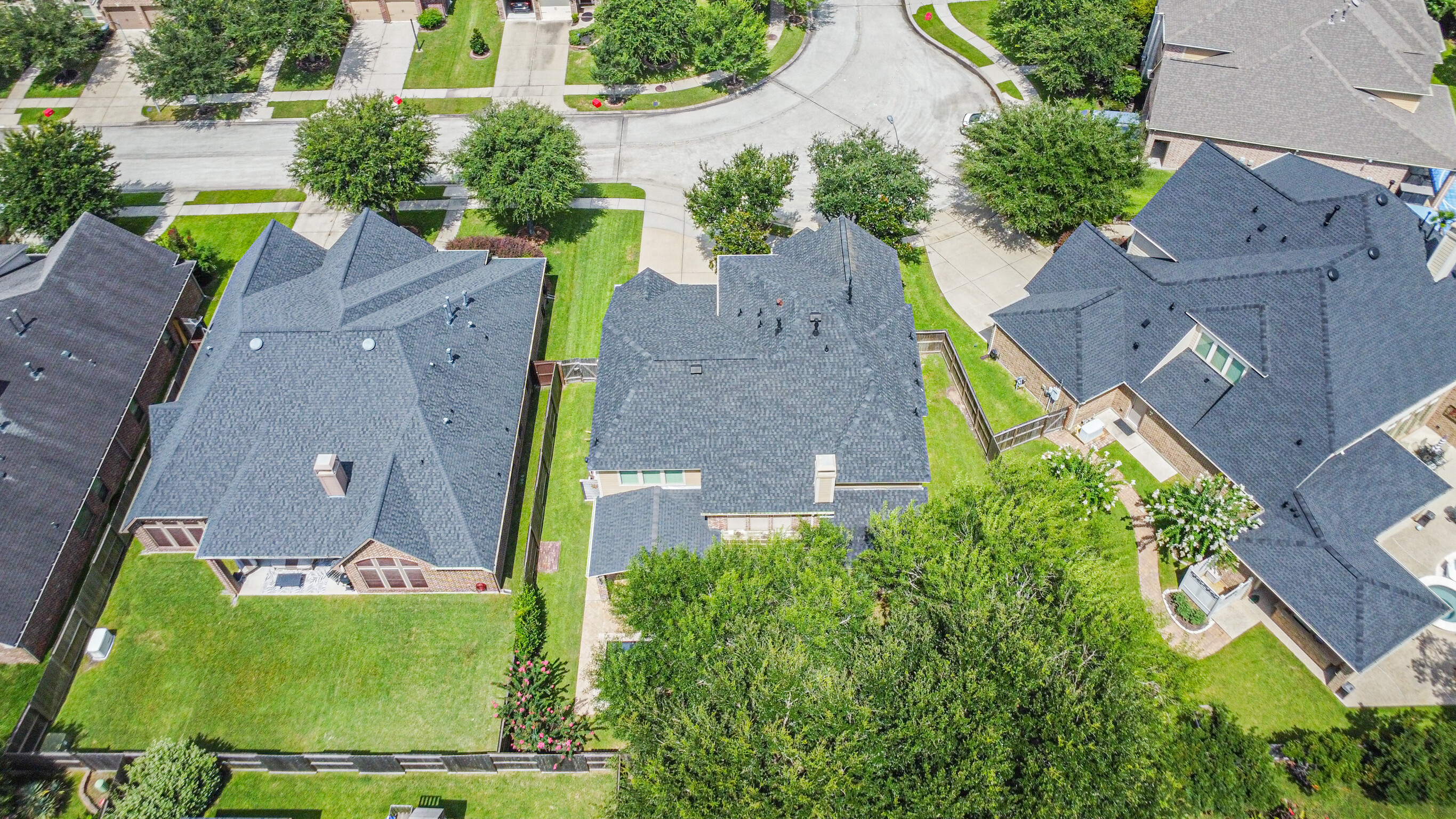 13607 Breakwater Path Loop Houston, TX 77044 - Photo 37 of 47
