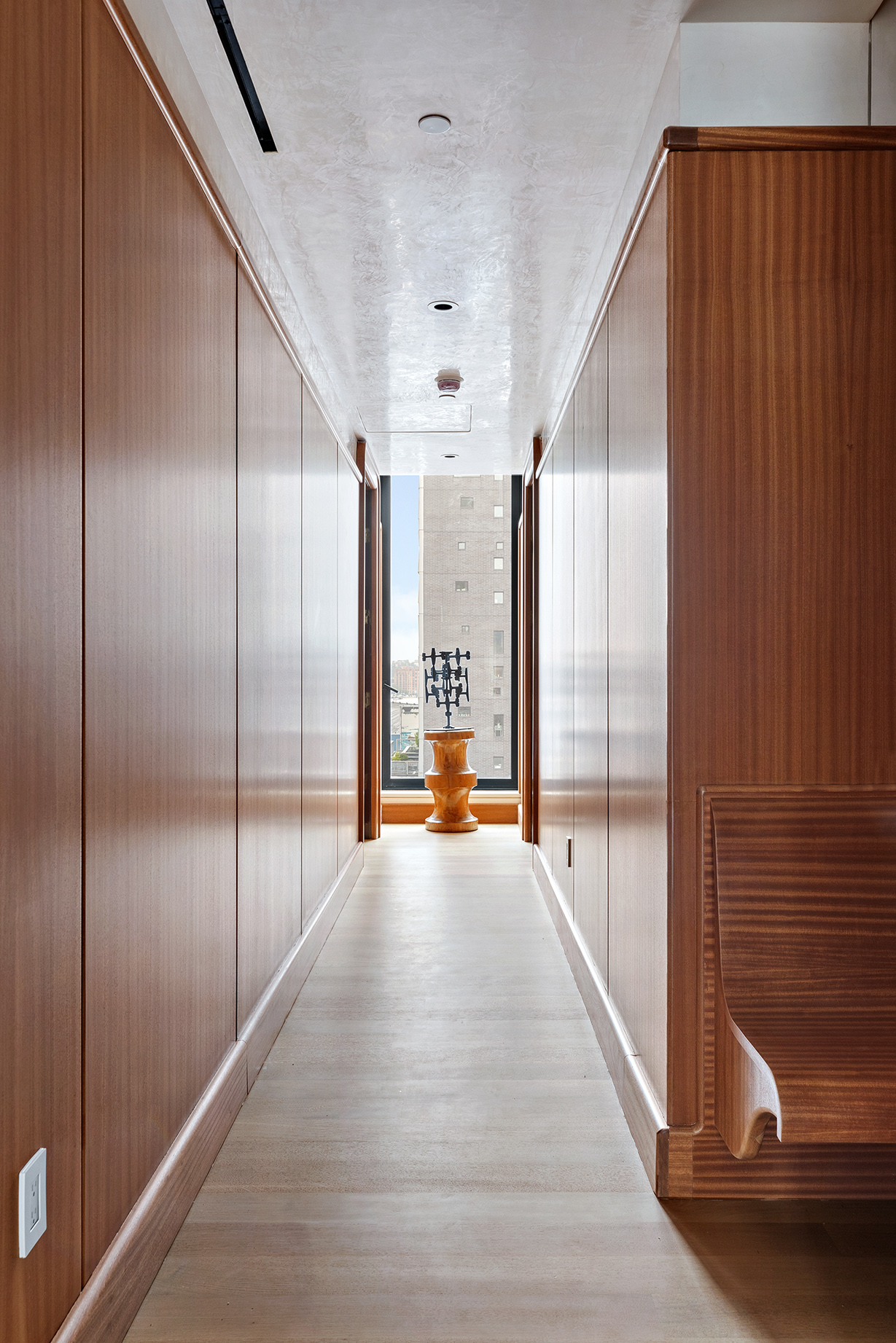 505 West 19th Street, Unit 8W Manhattan, NY 10011 - Photo 7 of 25