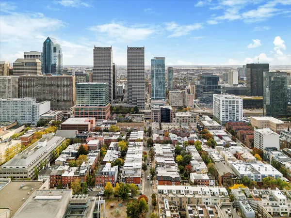 $1,295,000 | 142 North 21st Street, Philadelphia, PA 19103