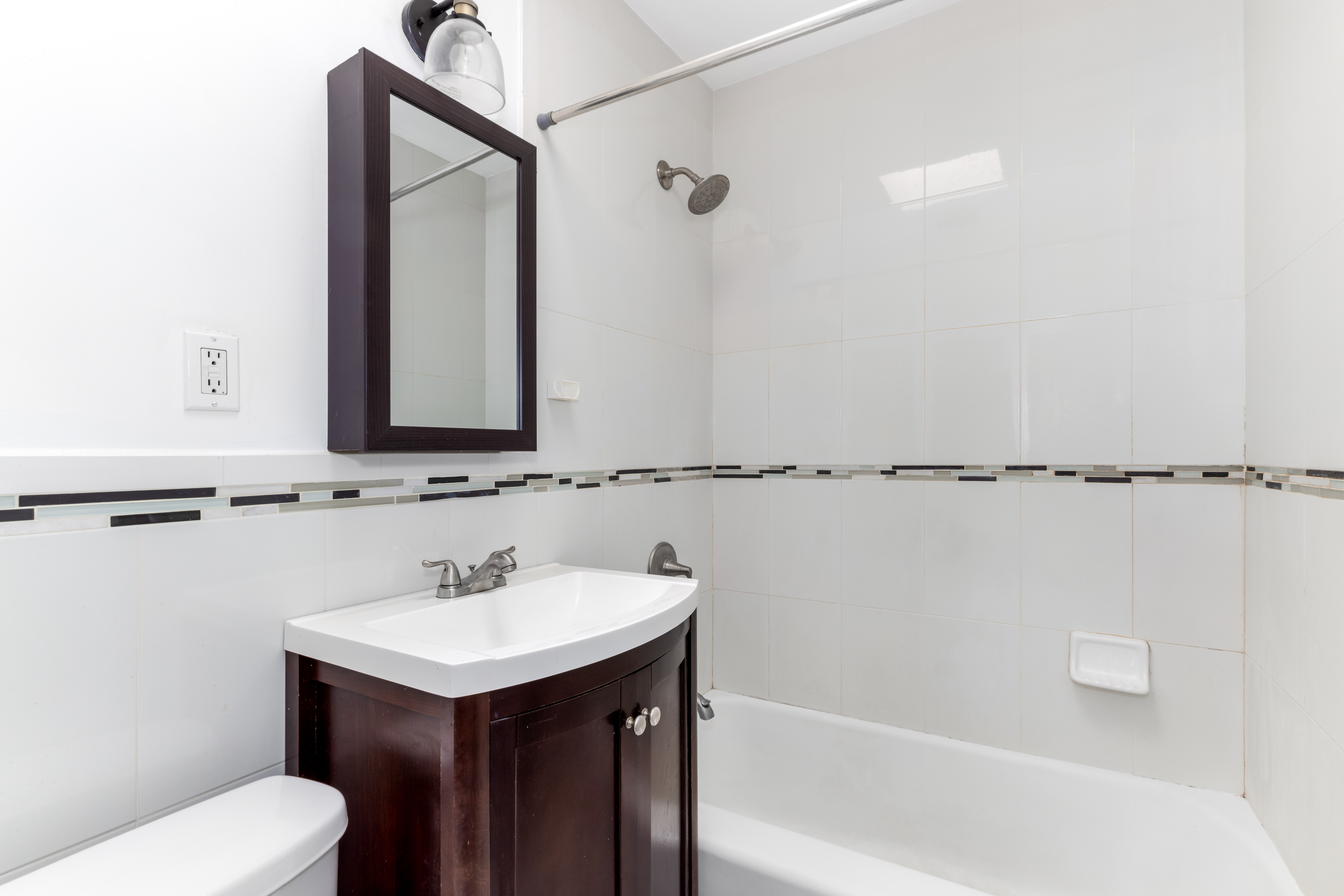 322 West 104th Street Manhattan, NY 10025 - Photo 8 of 24