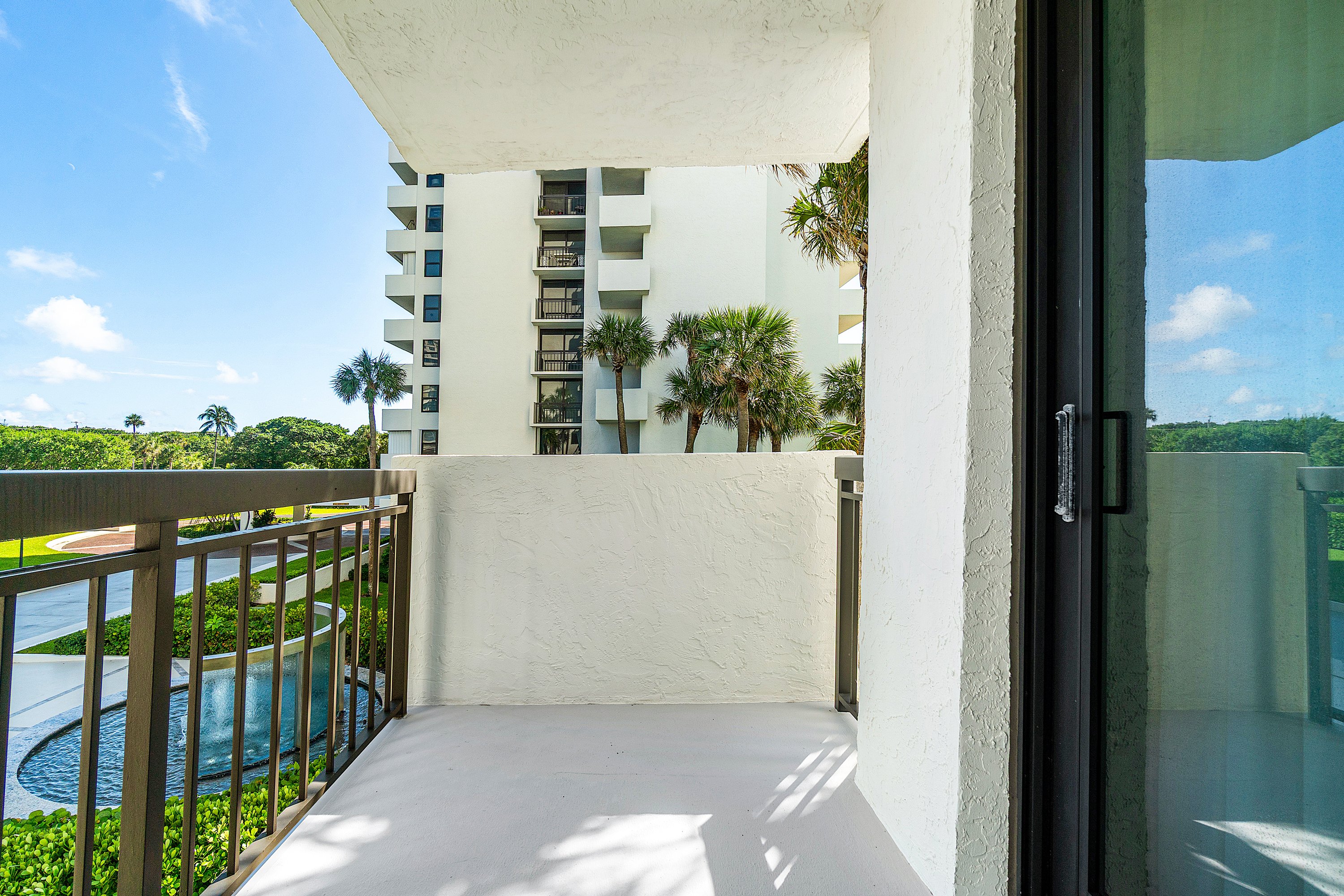 2003 North Ocean Boulevard, Unit 305 Boca Raton, FL 33431 - Photo 12 of 56