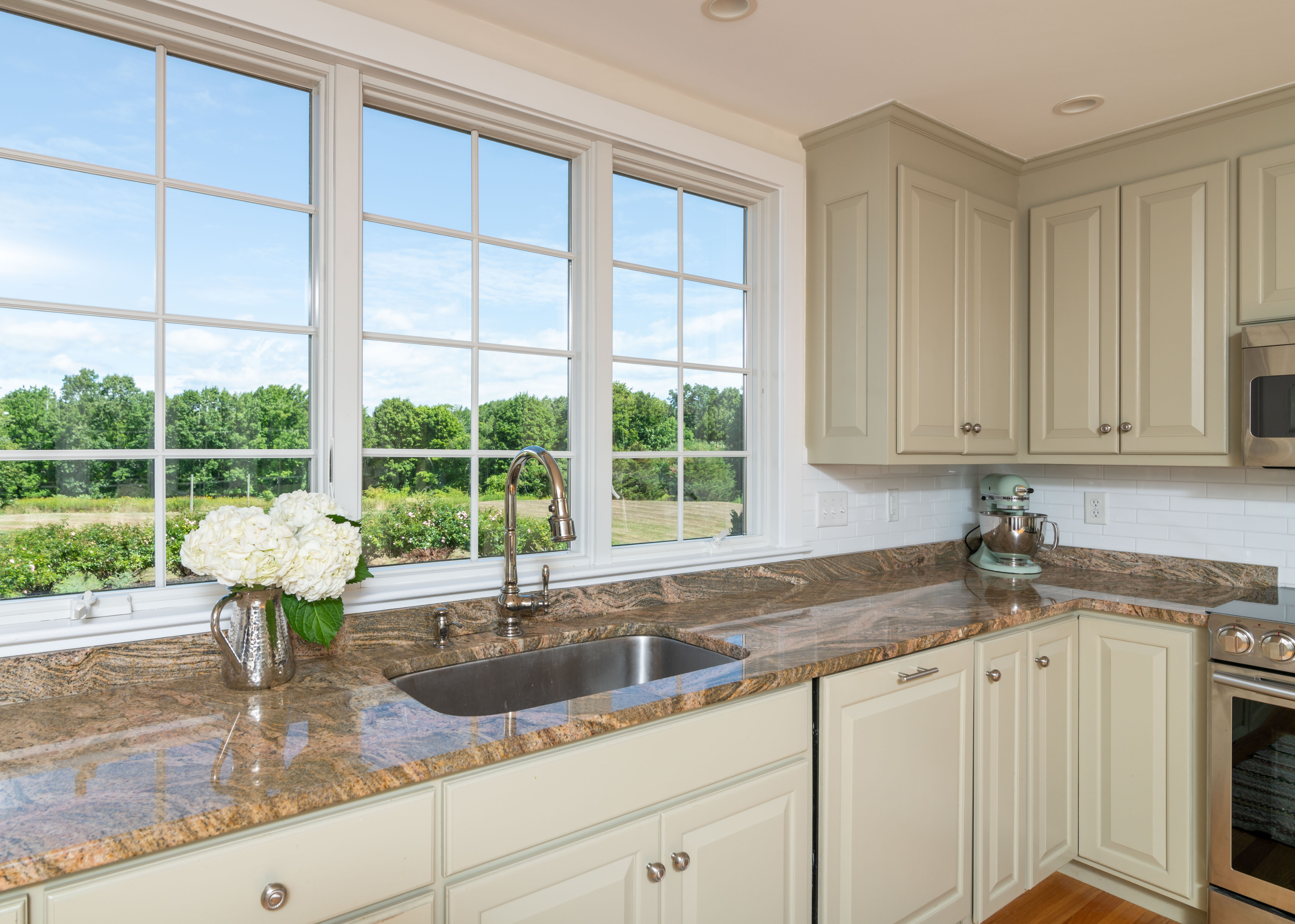 104 Captain Peirce Road Scituate, MA 02066 - Photo 6 of 27