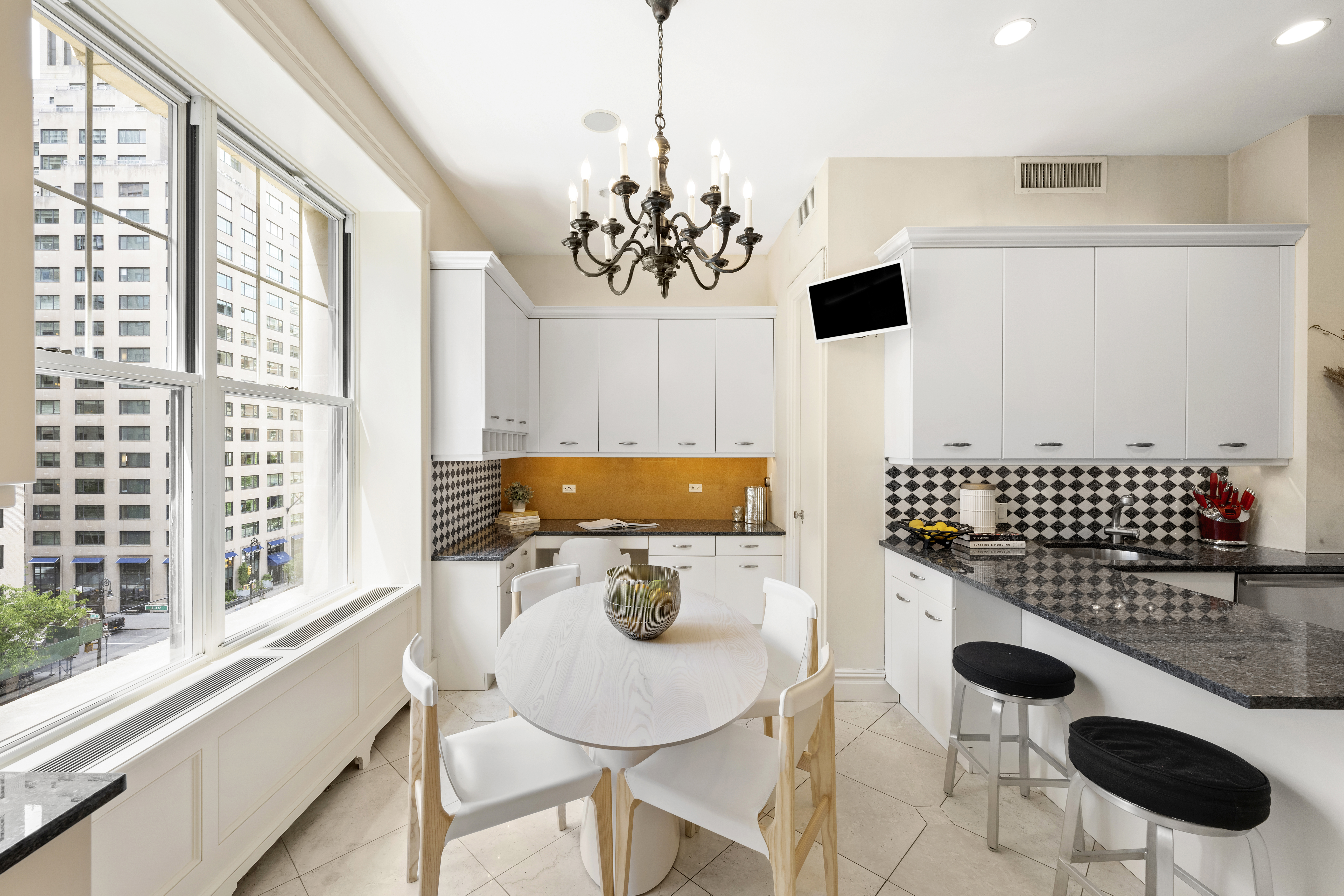 521 Park Avenue, Unit 5BC Manhattan, NY 10065 - Photo 26 of 34