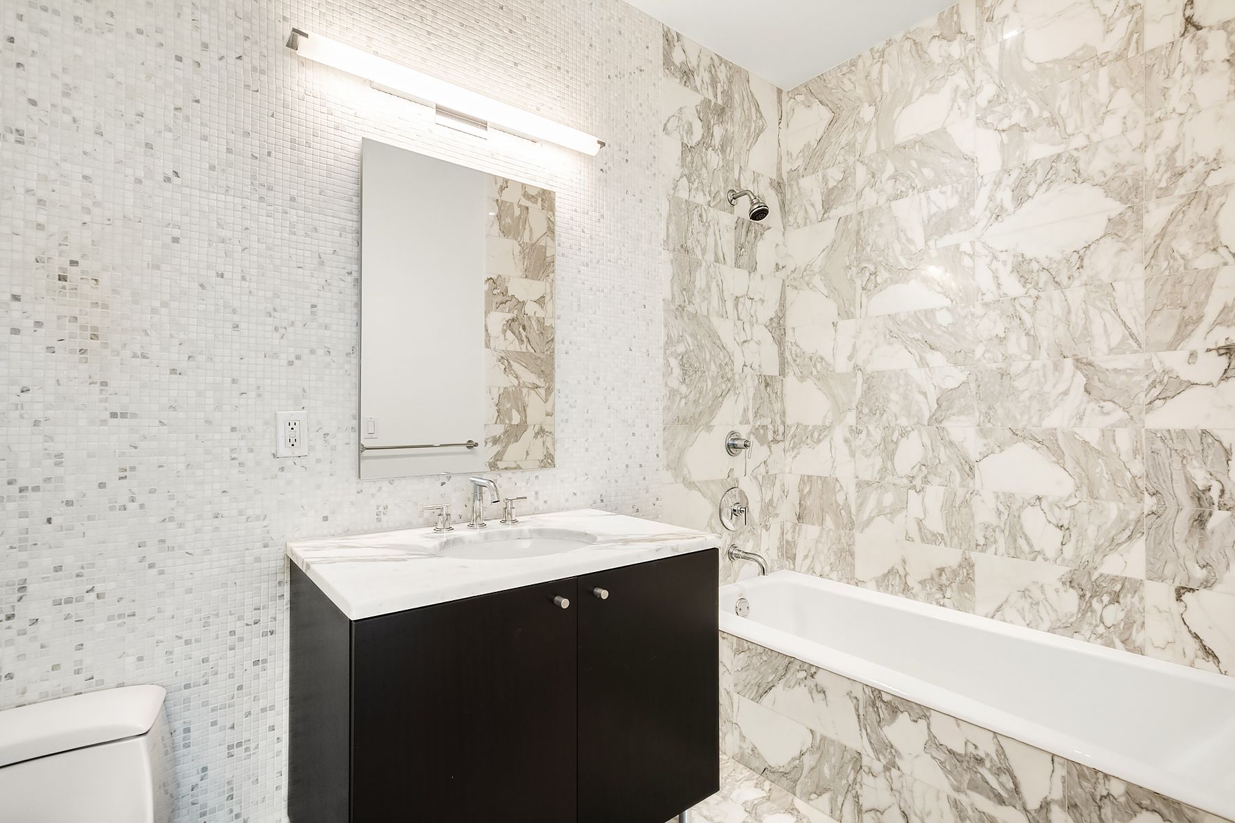 46-30 Center Boulevard, Unit 1707 Queens, NY 11109 - Photo 6 of 14