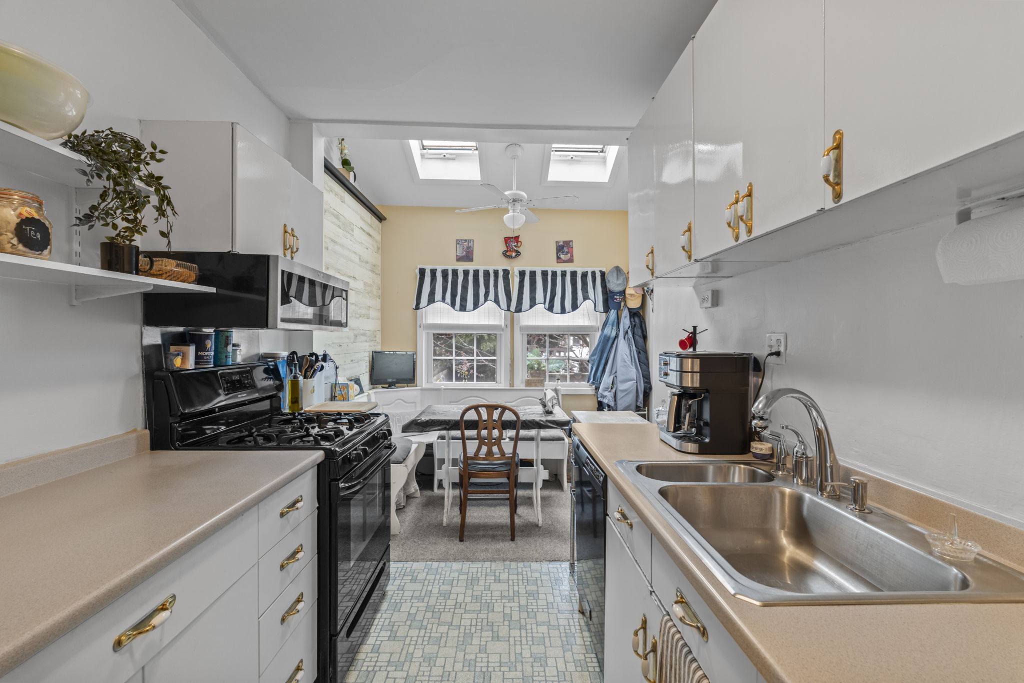 330 Burmont Road Drexel Hill, PA 19026 - Photo 11 of 29