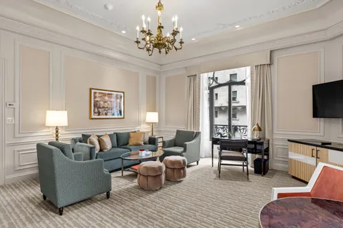 $225,000 | 2 East 55th Street, Unit 918W17 | Midtown East